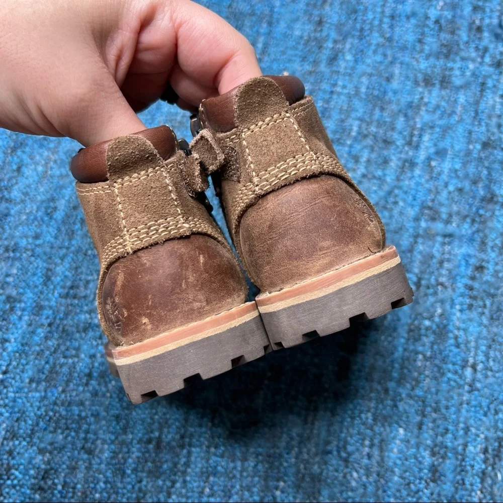 Timberland Toddler Brown Leather Chukka Boots Size 5 Moc Toe Lace Up CUTE